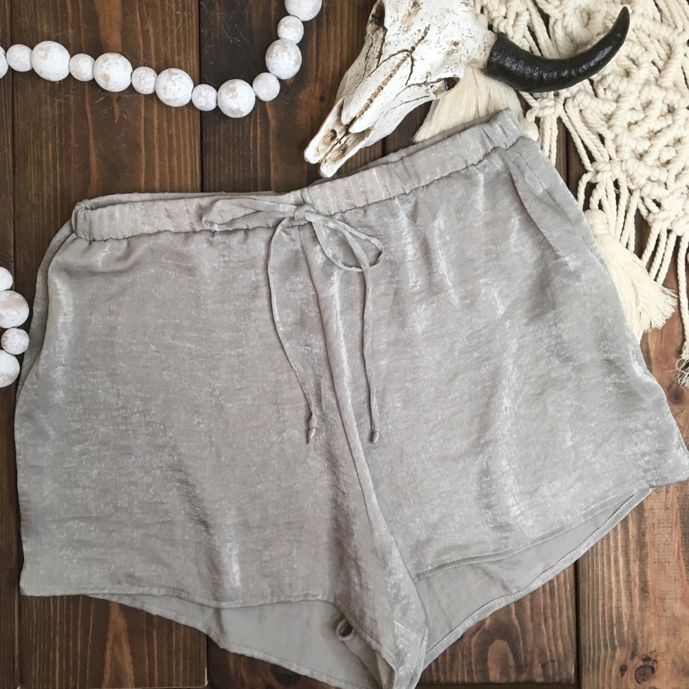 Millibon | Satin Tie‎ Front Shorts